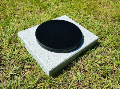 원형 평비석 220*20 / 250*300*50 (받침석포함)