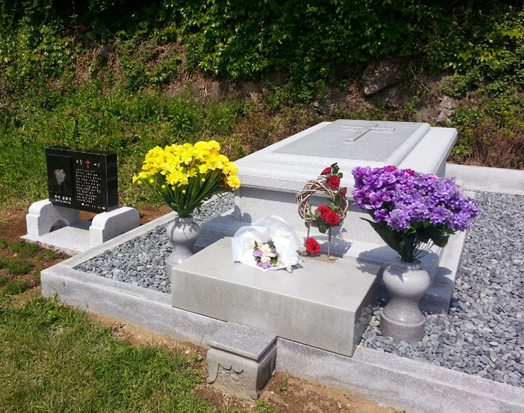 둘레석 (가족묘) B